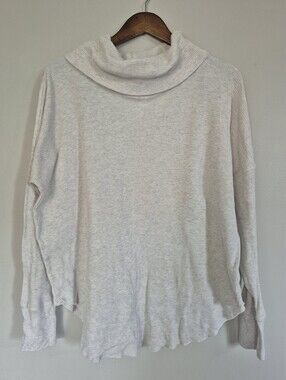 Babaton Aritzia Light Grey Waffle Weave Classic Rpunded Hem Cowl Neck Shirt 1X